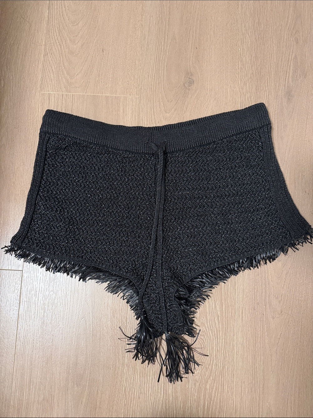 H & M raffia like shorts